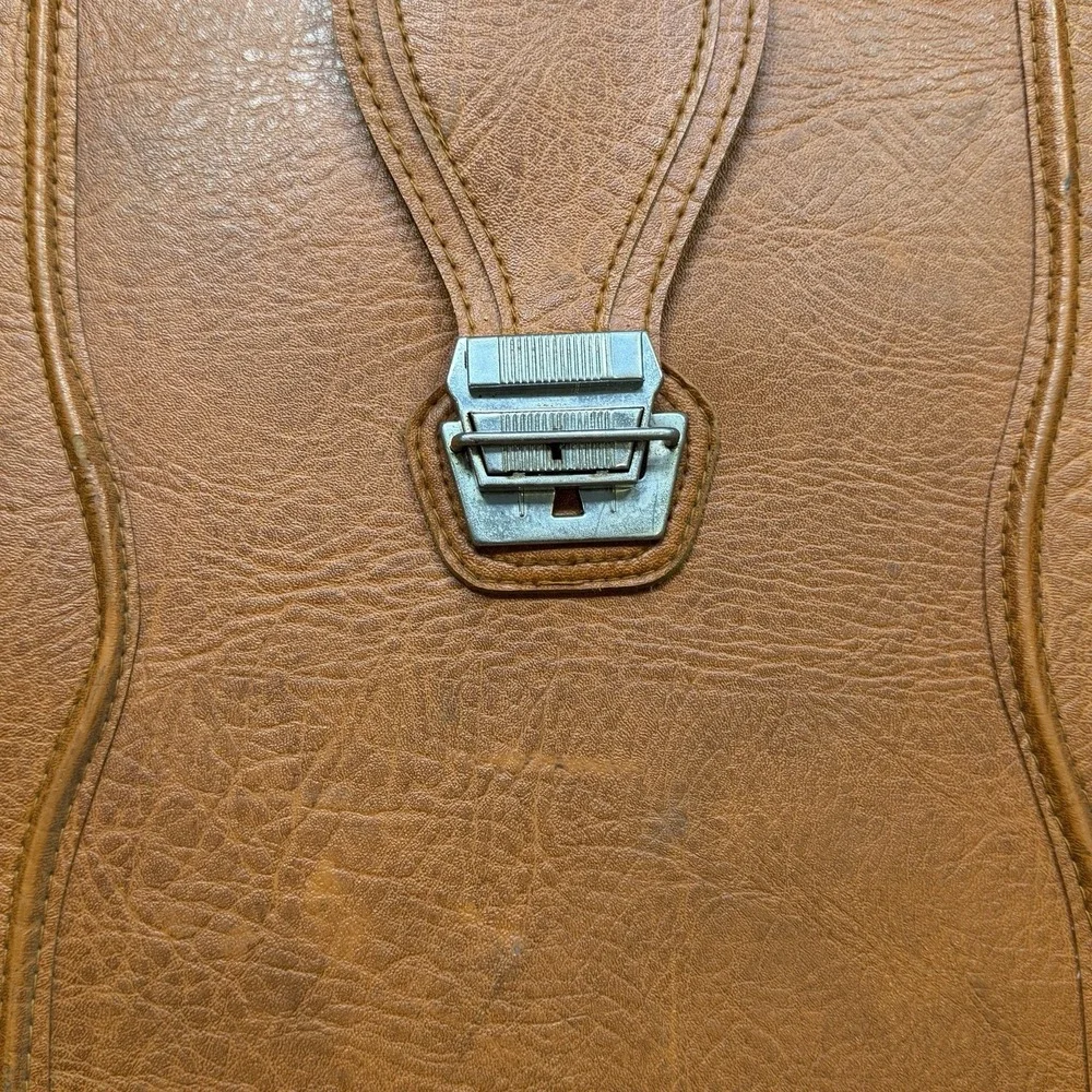 Vintage Monarch‎ Luggage 2 Pc Brown Faux Leather Suitcase Set w/ Wheels & Keys